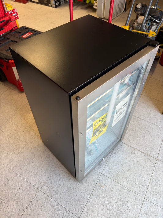 Summit Appliance Counter Depth 3.1 cu ft Mini Fridge