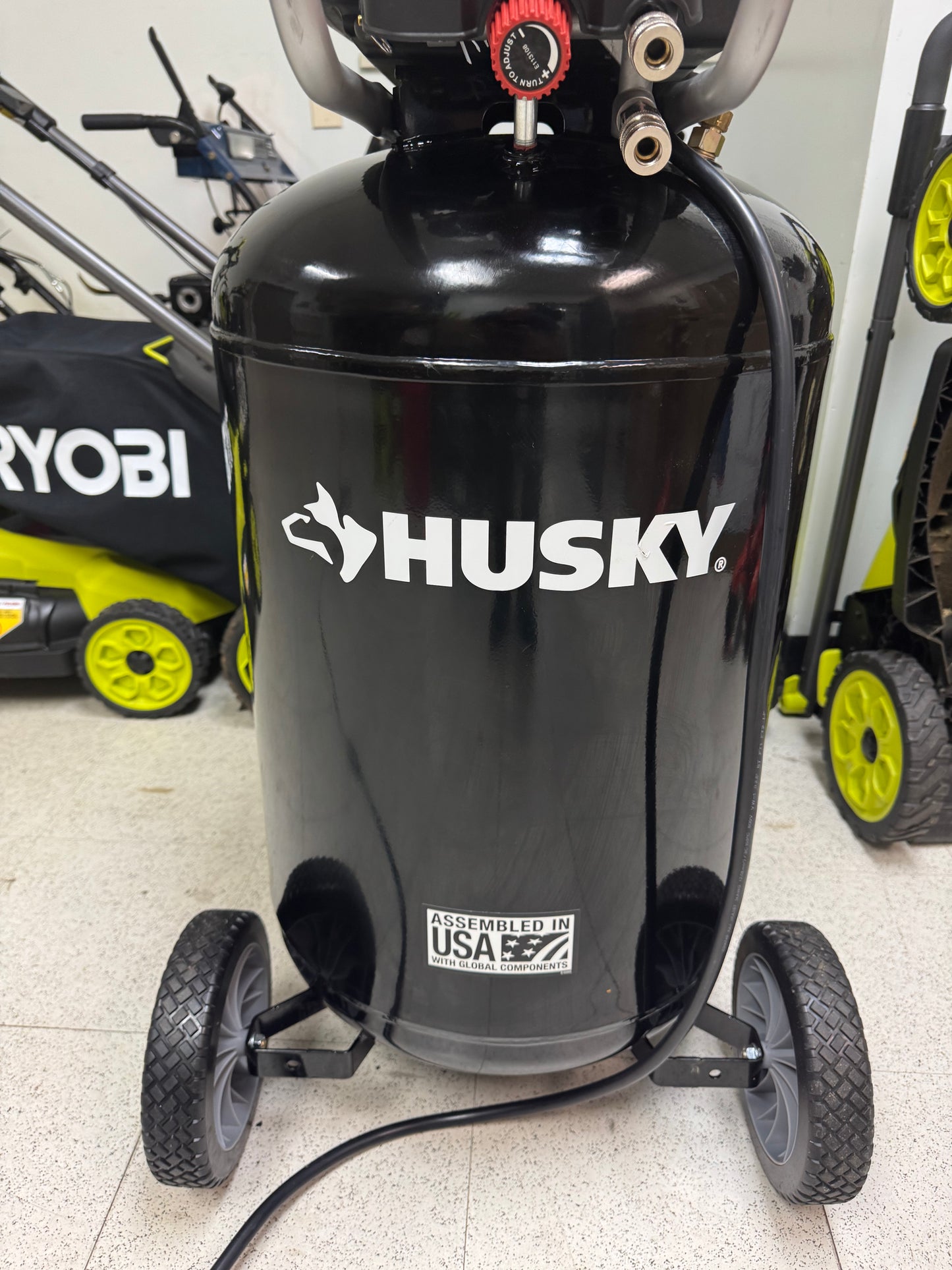 Husky 30 Gallon 200 PSI Portable Air Compressor