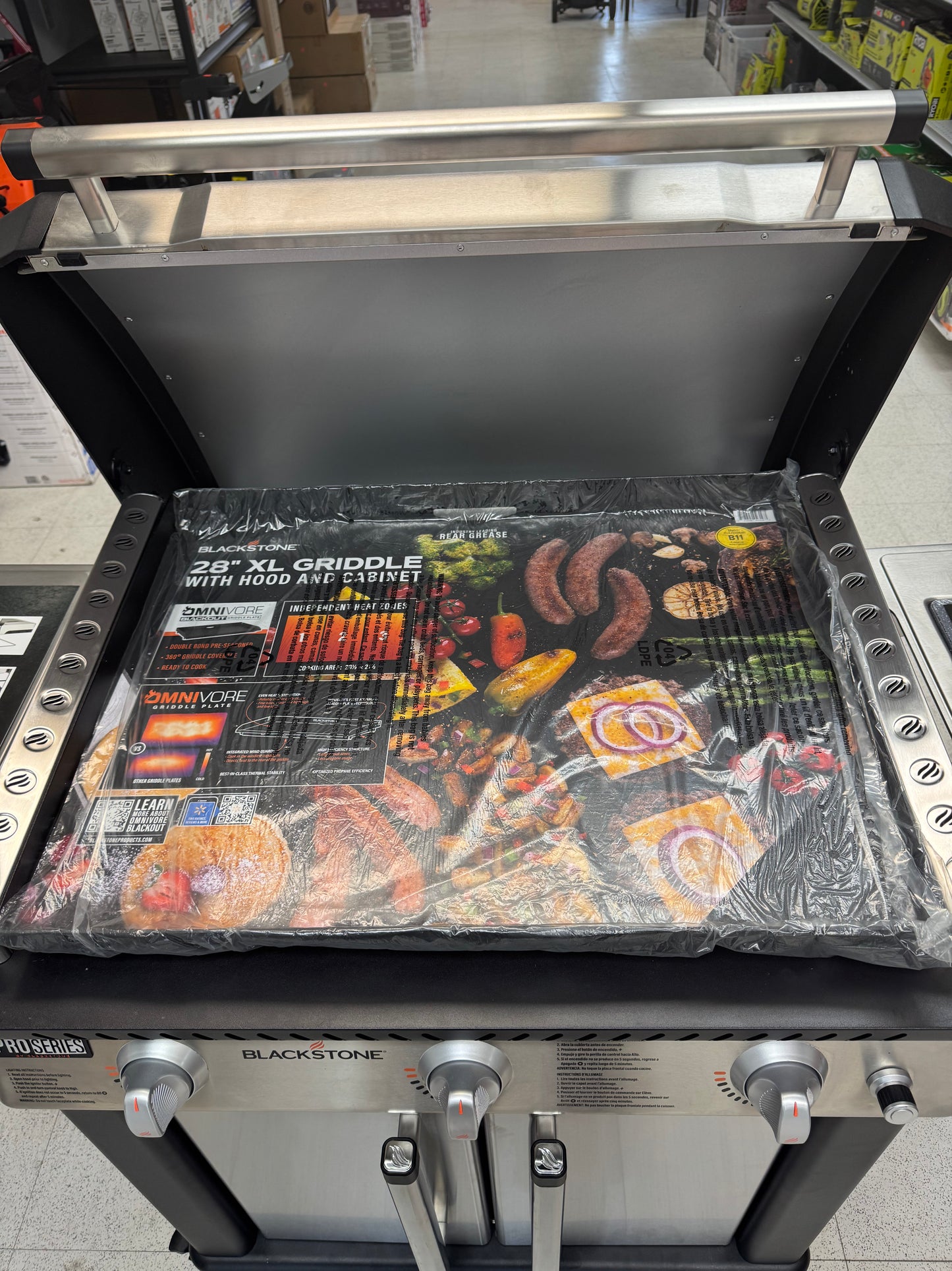 Blackstone Pro Series 28” Stainless Steel XL 3-Burner Propane Gas Griddle