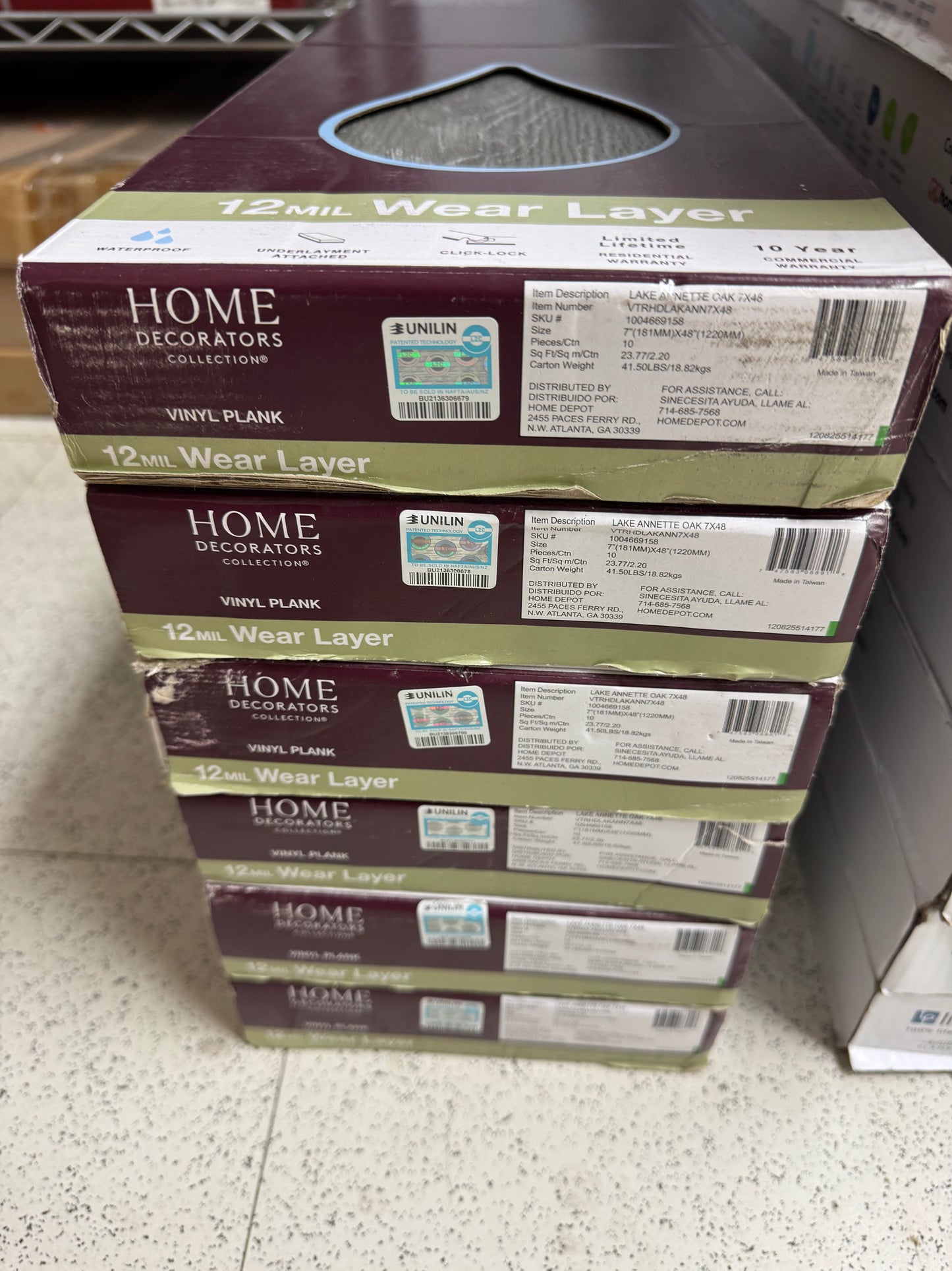 HDC Lake Annette Oak Waterproof Click Lock Luxury Vinyl Plank Flooring