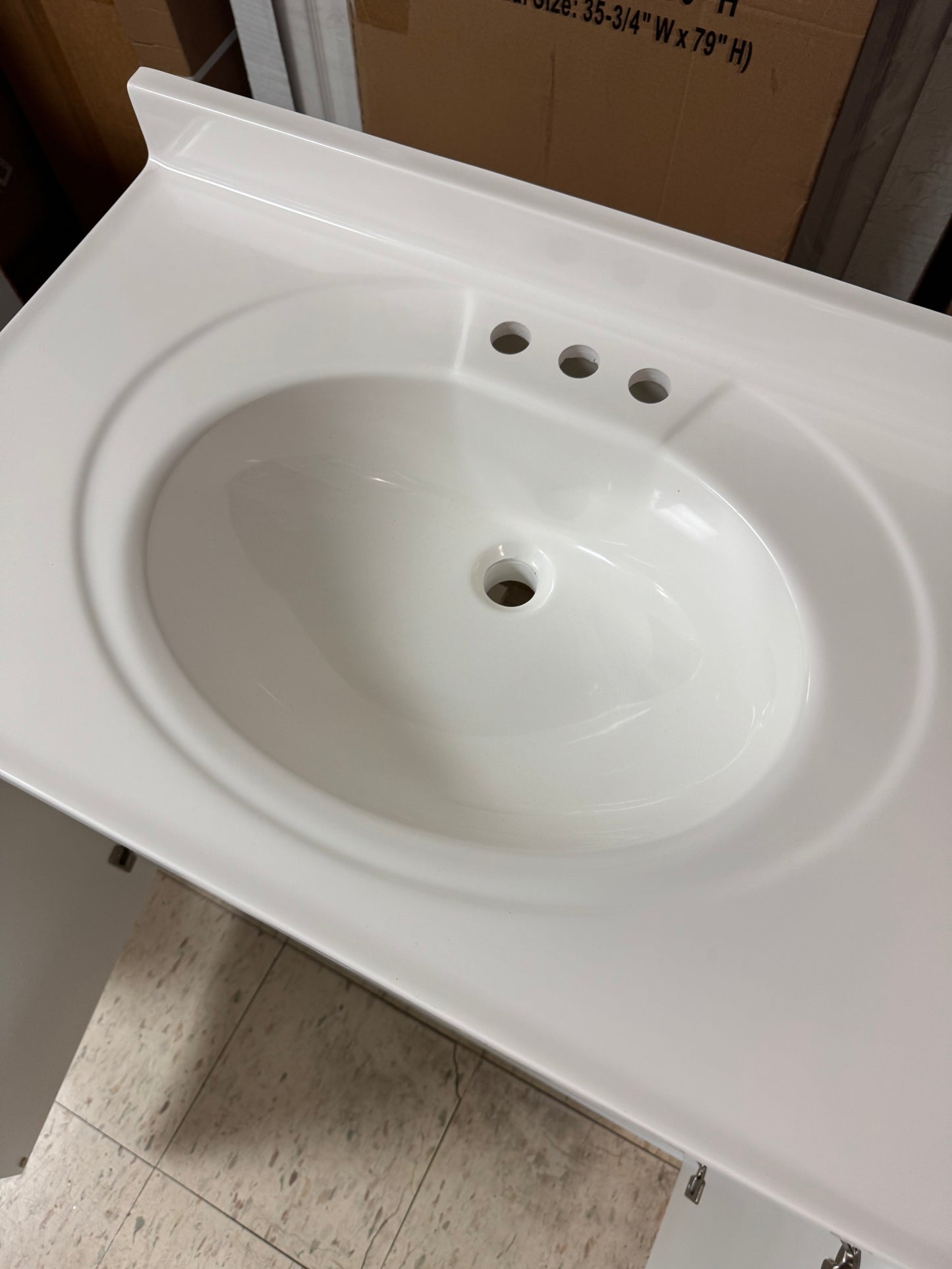 Glacier Bay Oakley 31” White Bath Vanity w/White Marble Top