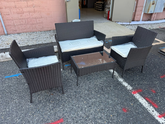 Chicago Furniture 4pc Outdoor Patio Wicker Furniture Set