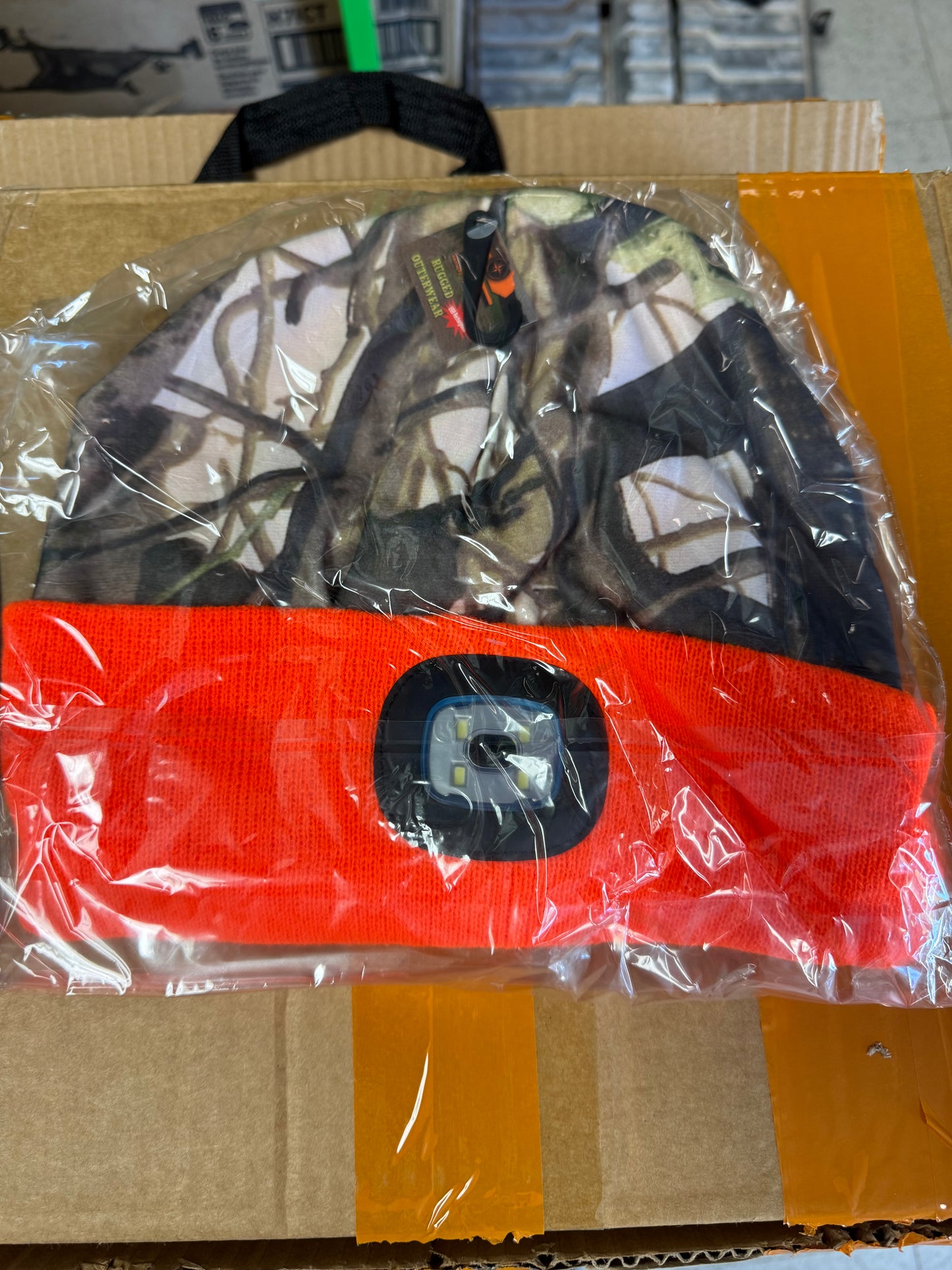 Men’s Camo Winter Hats (READ DESCRIPTION)