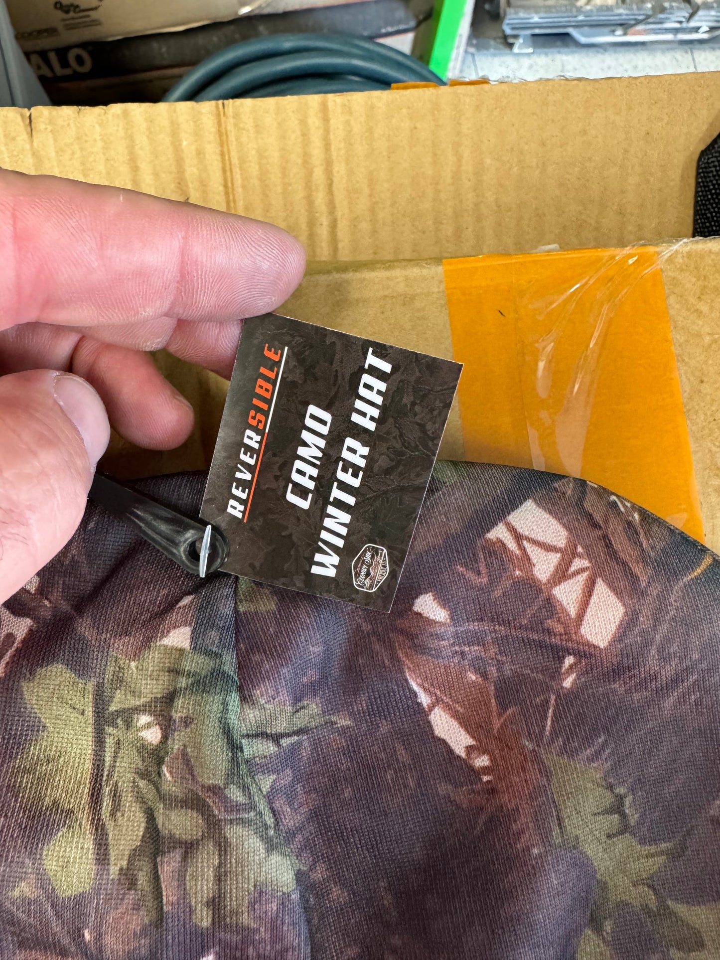 Men’s Camo Winter Hats (READ DESCRIPTION)