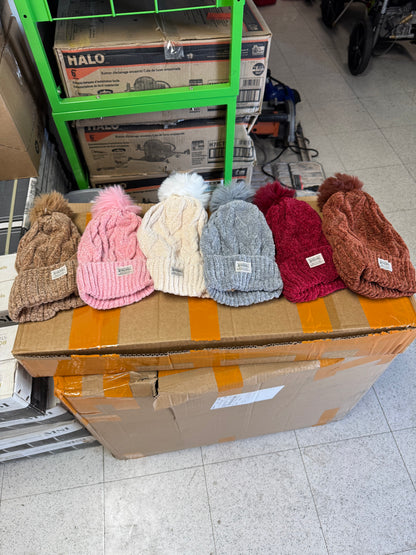 Women’s Fluffy Winter Hats (READ DESCRIPTION)
