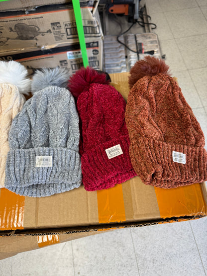 Women’s Fluffy Winter Hats (READ DESCRIPTION)