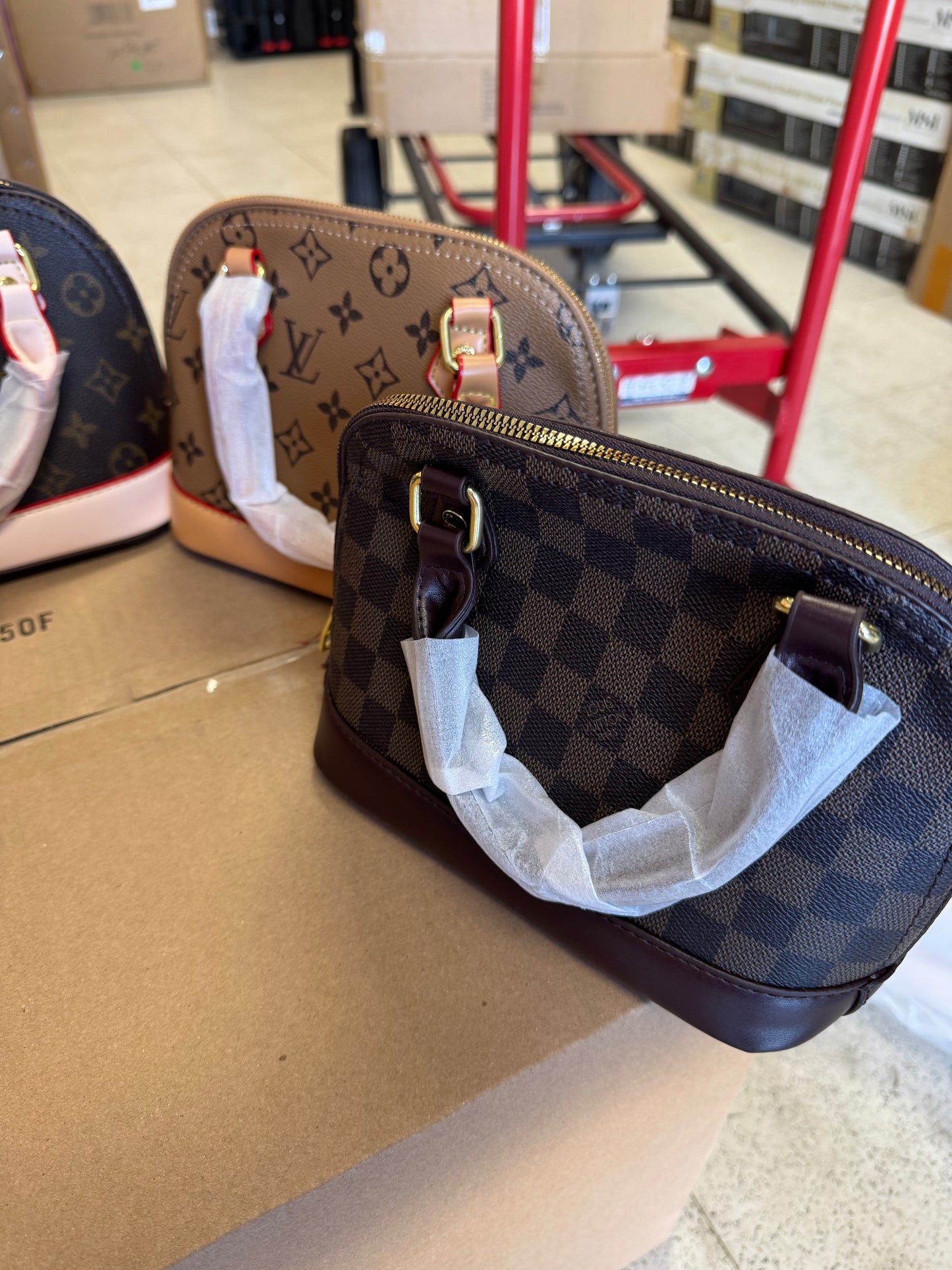 Louis Vuitton Small Replica Hand Bags w/Straps