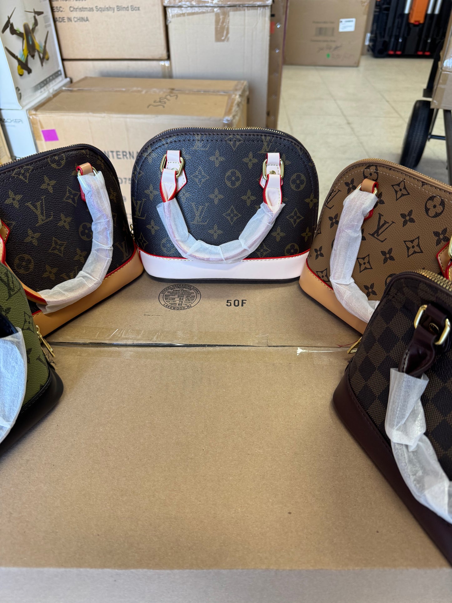 Louis Vuitton Small Replica Hand Bags w/Straps