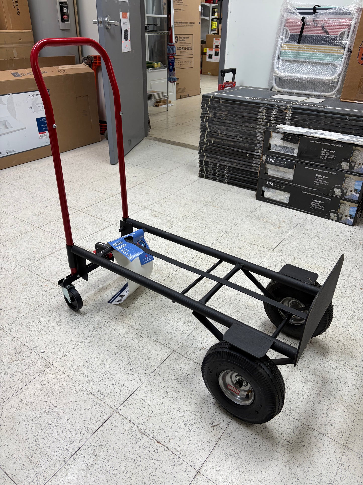 Milwaukee 800lbs 2-in-1 Convertible Hand Truck