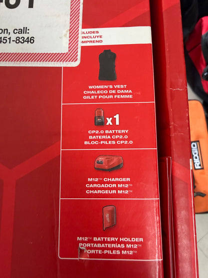 Milwaukee M12 Women’s Large Axis Black Heated Vest Kit