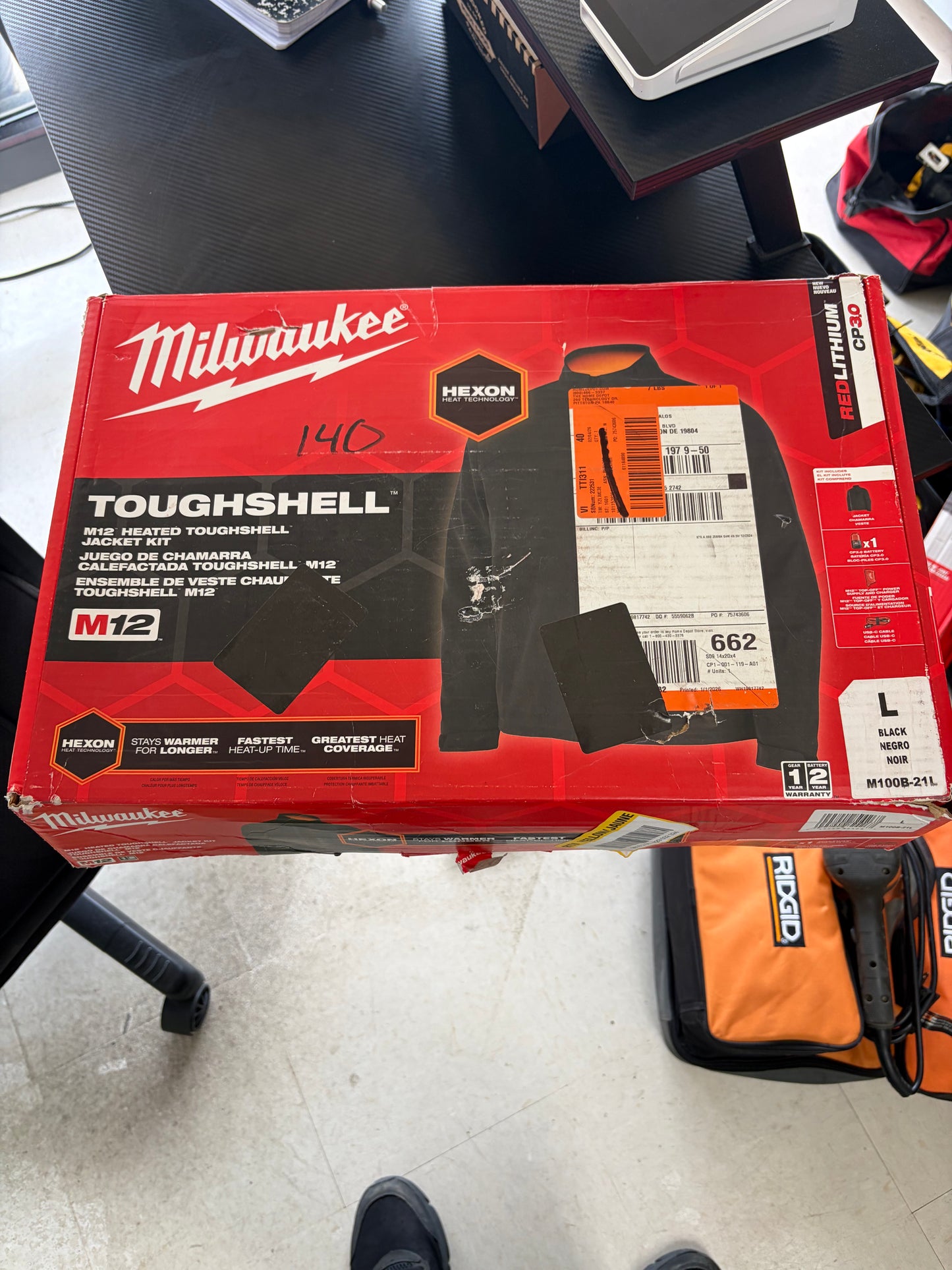 Milwaukee M12 Men’s Large Tough Shell Black Heated Jacket Kit