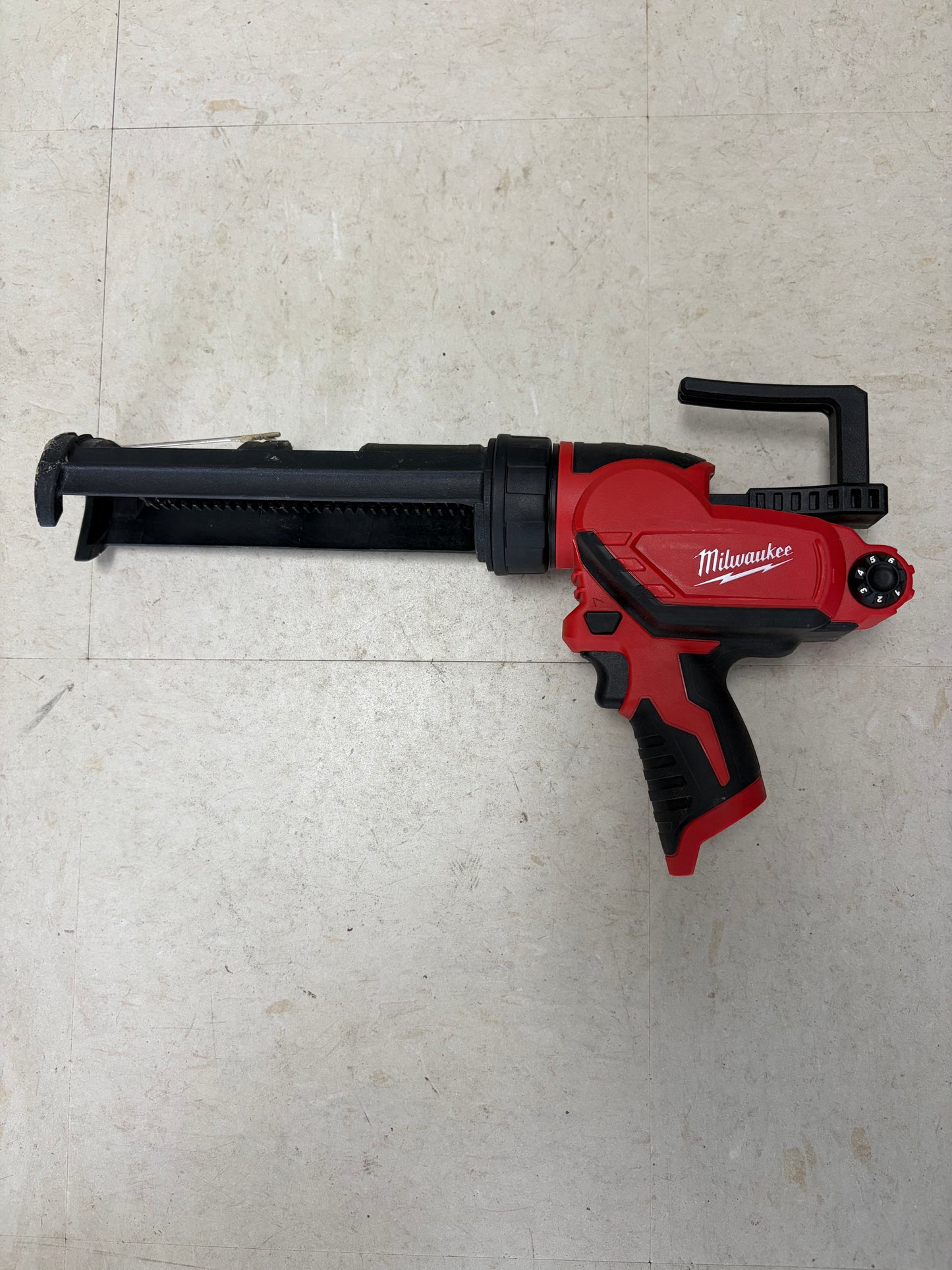 Milwaukee M12 10oz Adhesive & Caulk Gun (Tool Only)