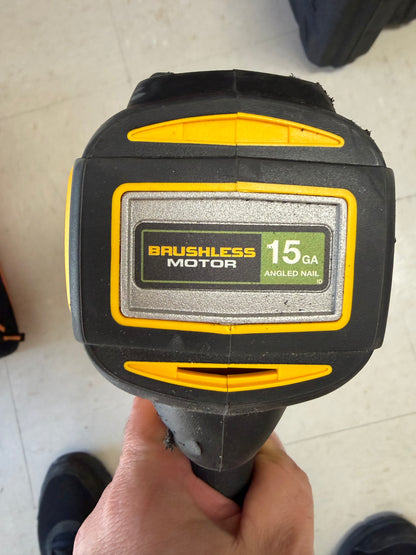 Dewalt 20v Max XR 15G Angled Finish Nailer (Tool Only)