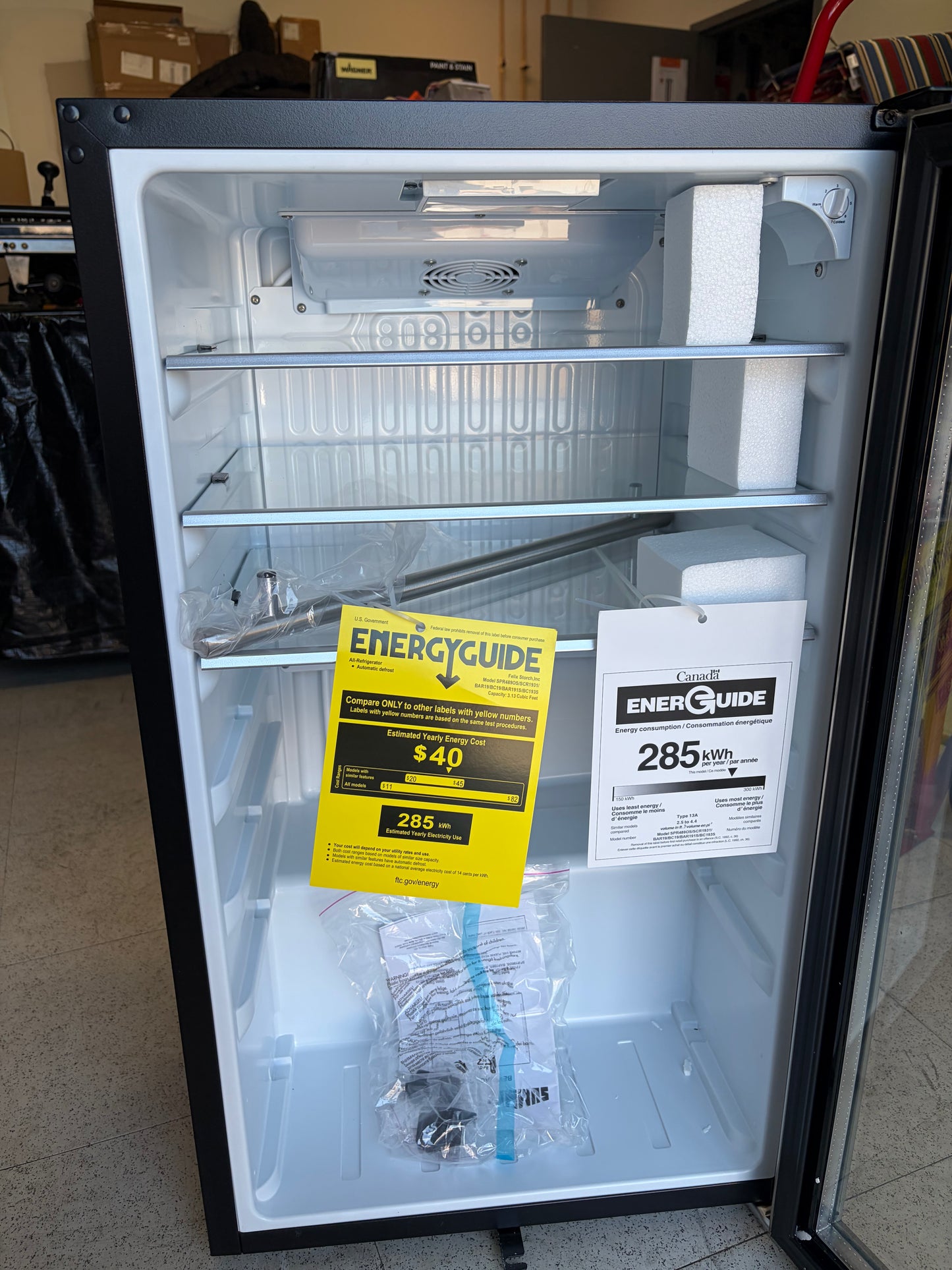 Summit Appliance Counter Depth 3.1 cu ft Mini Fridge