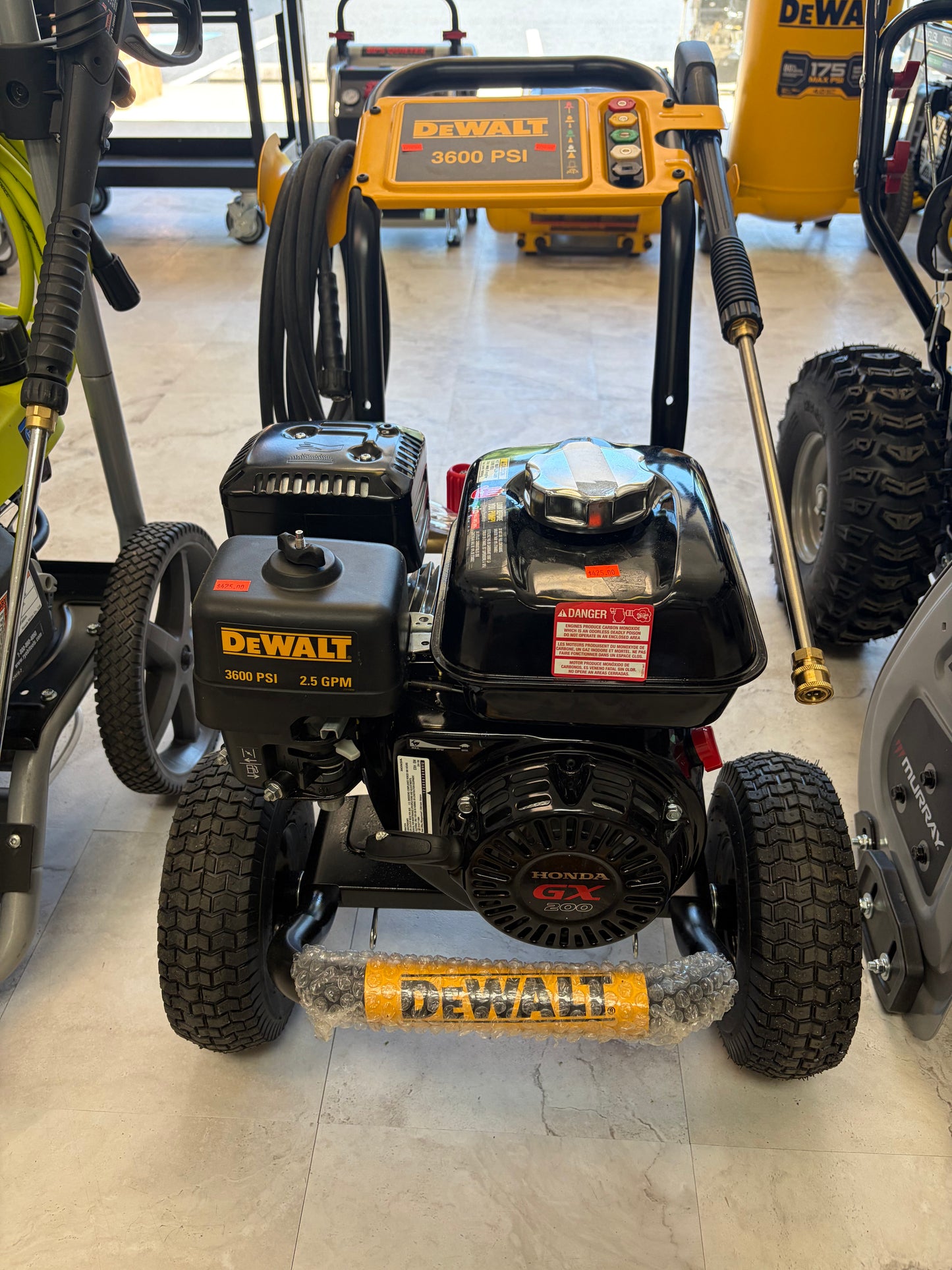 Dewalt 3600 PSI 2.5 GPM Honda GX200 Gas Pressure Washer