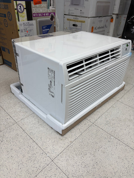 LG 24,500 BTU 208/230v Window Air Conditioner w/Dehumidifier