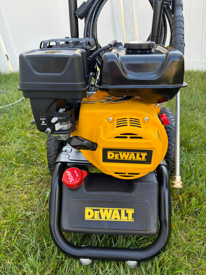 Dewalt 3400 PSI 2.5 GPM 208cc Gas Pressure Washer
