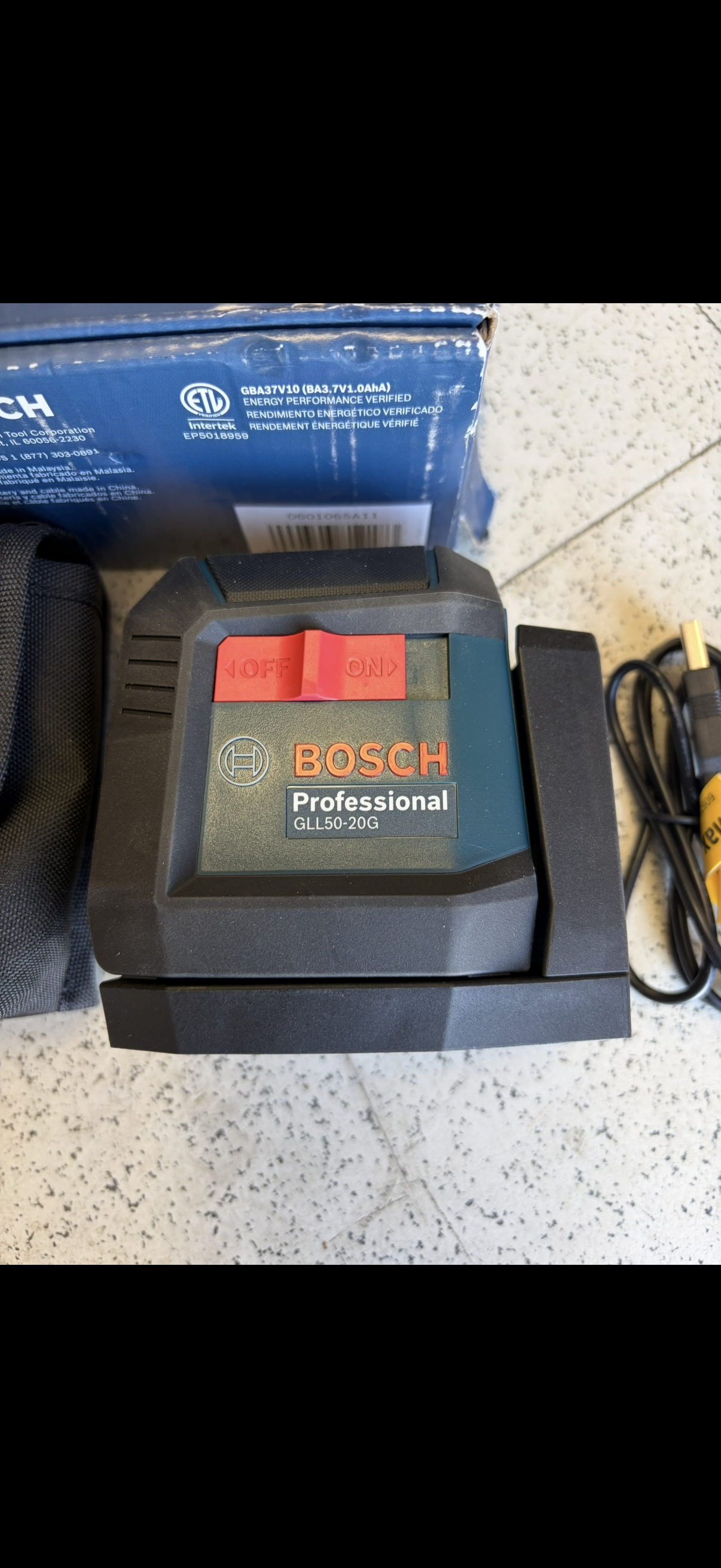 Bosch 65ft Dual Power Green Beam Self-Leveling Cross-Line Laser Level