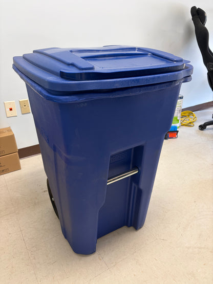 Toter 48G Outdoor Trash Can w/Lid & Wheels