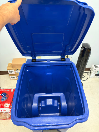 Toter 48G Outdoor Trash Can w/Lid & Wheels