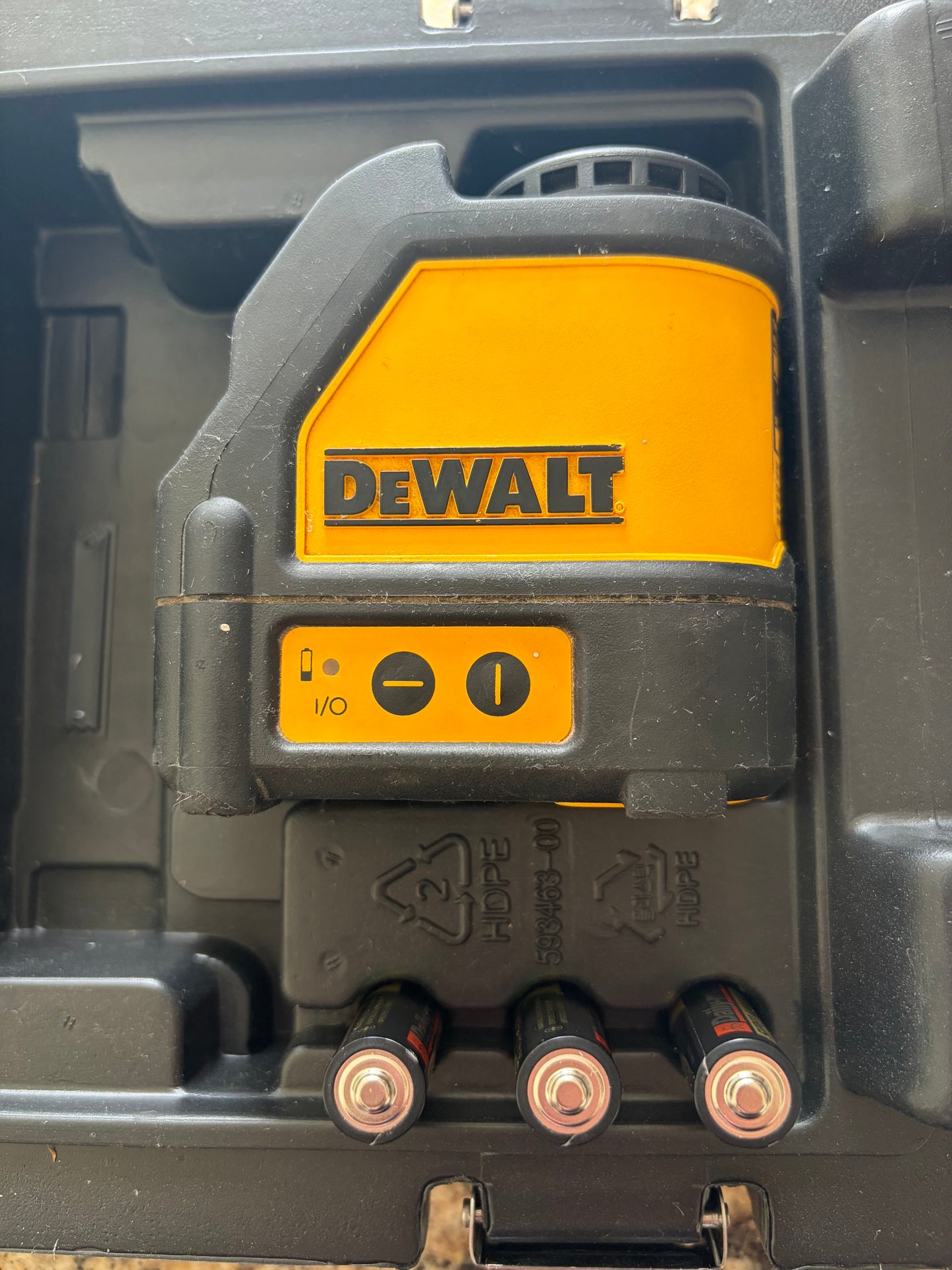 Dewalt DW087 165ft Red Self-Leveling Cross-Line Laser Level