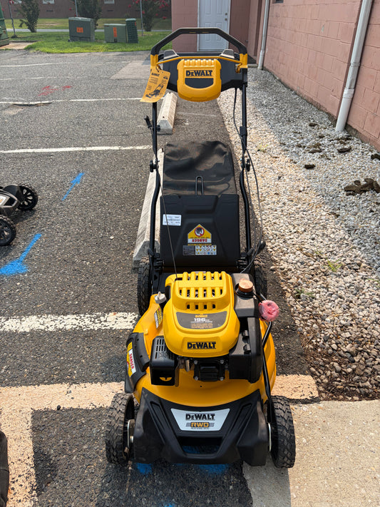 Dewalt 21” 196cc RWD Self Propelled Gas Lawn Mower
