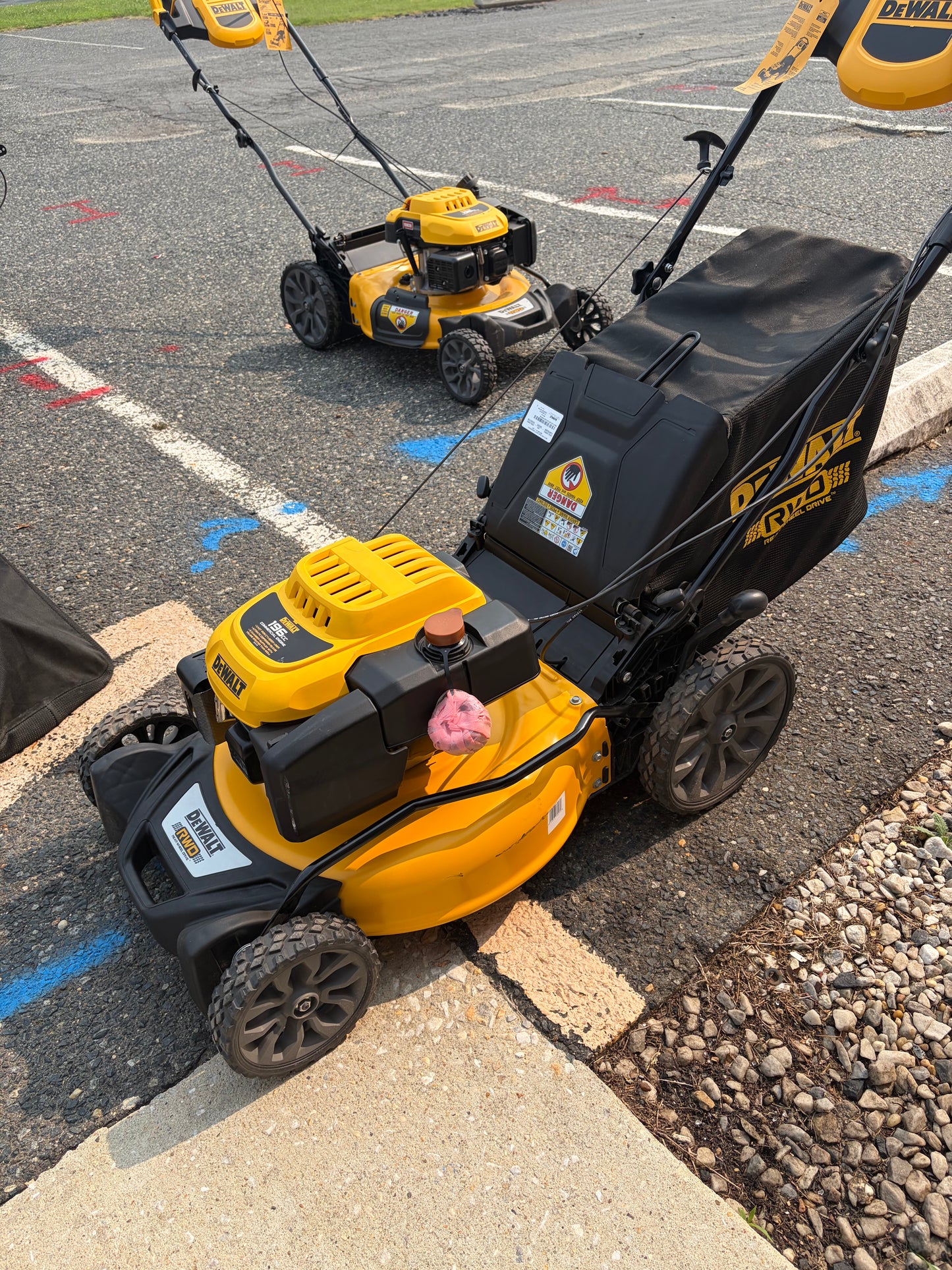 Dewalt 21” 196cc RWD Self Propelled Gas Lawn Mower