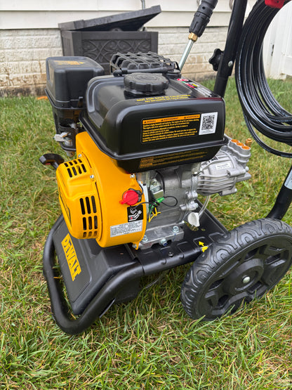 Dewalt 3400 PSI 2.5 GPM 208cc Gas Pressure Washer