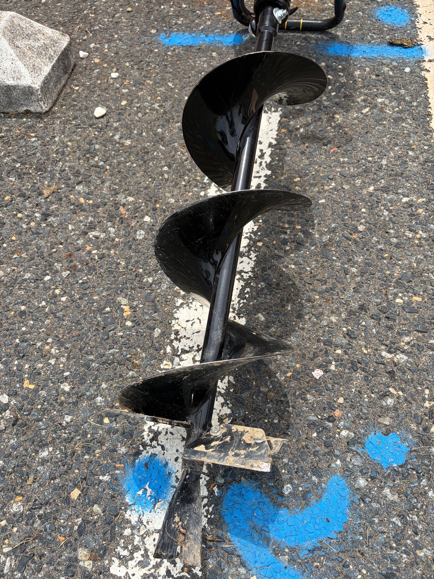 Champion 8” 53cc 4-Cycle Gas Earth Auger