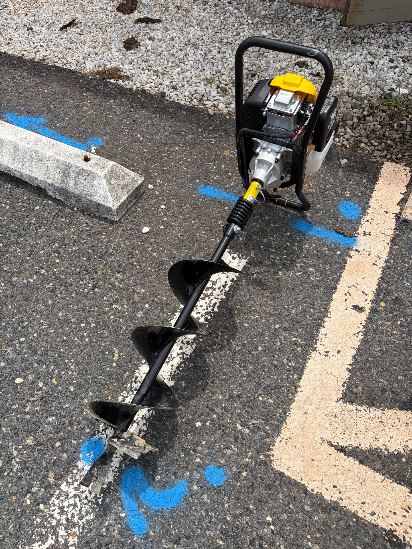 Champion 8” 53cc 4-Cycle Gas Earth Auger