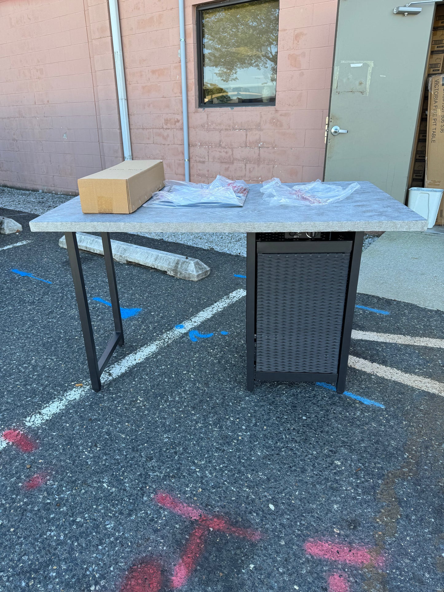 Hampton Bay Tucson 50,000 BTU Steel Propane Outdoor Fire Pit Table