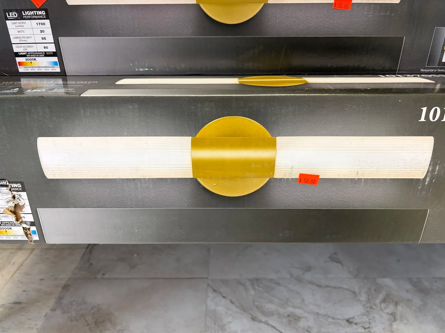 Bathroom Vanity Lighting (READ DESCRIPTION)